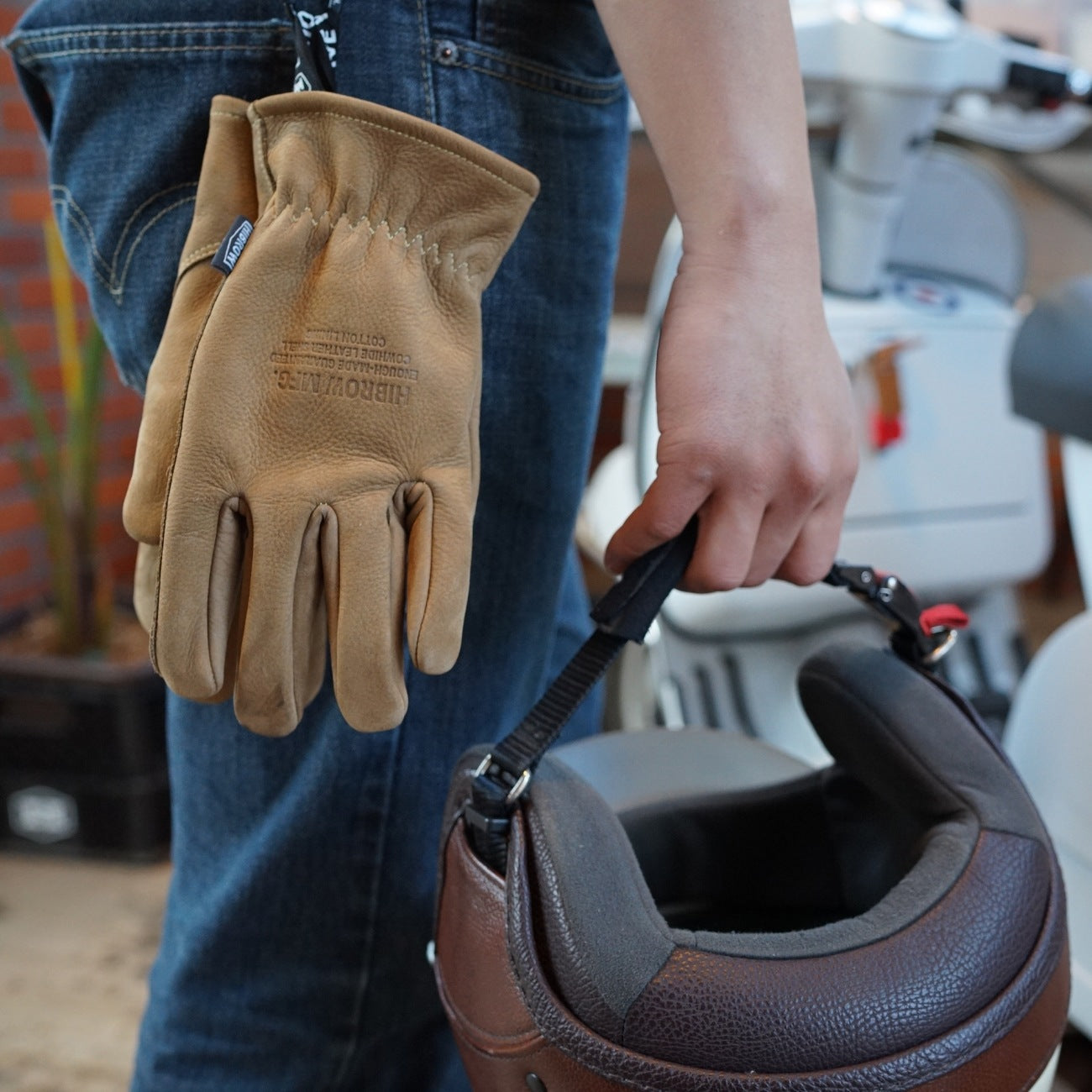 LEATHER GLOVES：NUBUCK